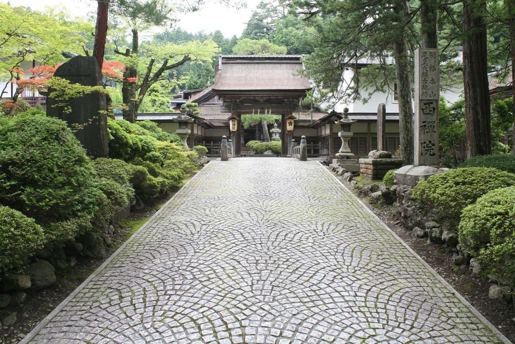 Koyasan Shukubo Saizenin Hotell Exteriör bild