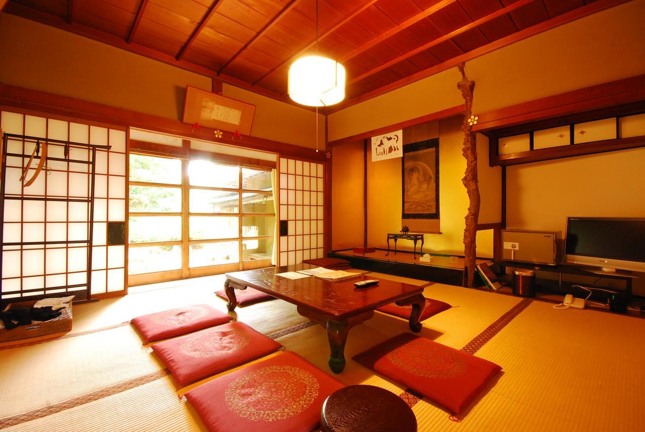 Koyasan Shukubo Saizenin Hotell Exteriör bild